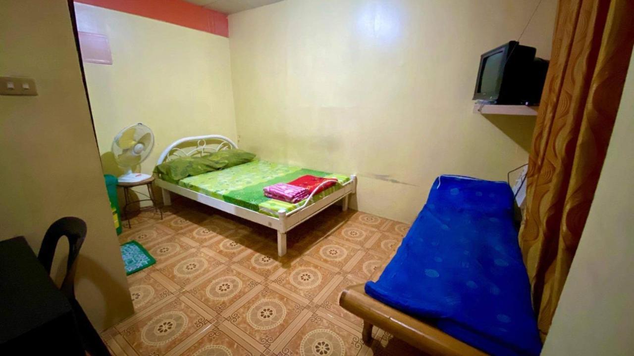 Belen Favila Transient Rooms Near Airport Terminal 3 Manila Bagian luar foto